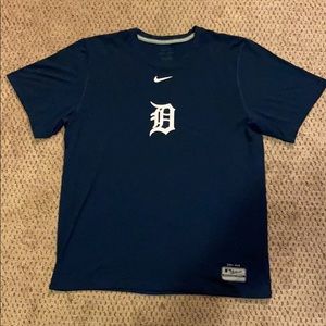 Men’s Detroit Tigers Shirt